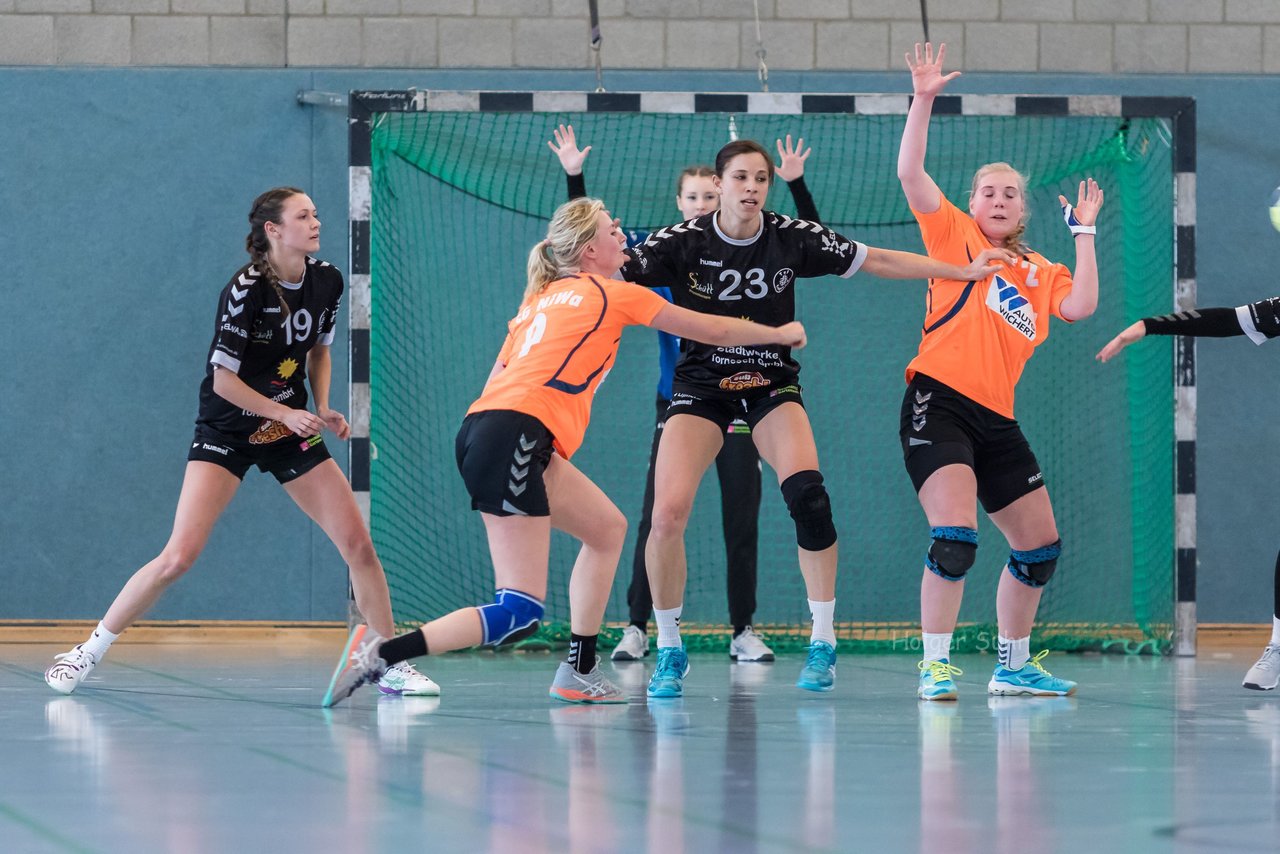 Bild 124 - Frauen OL TuS Esingen - SG Niendorf/Wandsetal : Ergebnis: 24:17